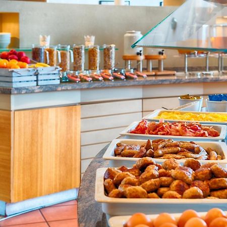 Leonardo Hotel Hamburg Airport Екстер'єр фото