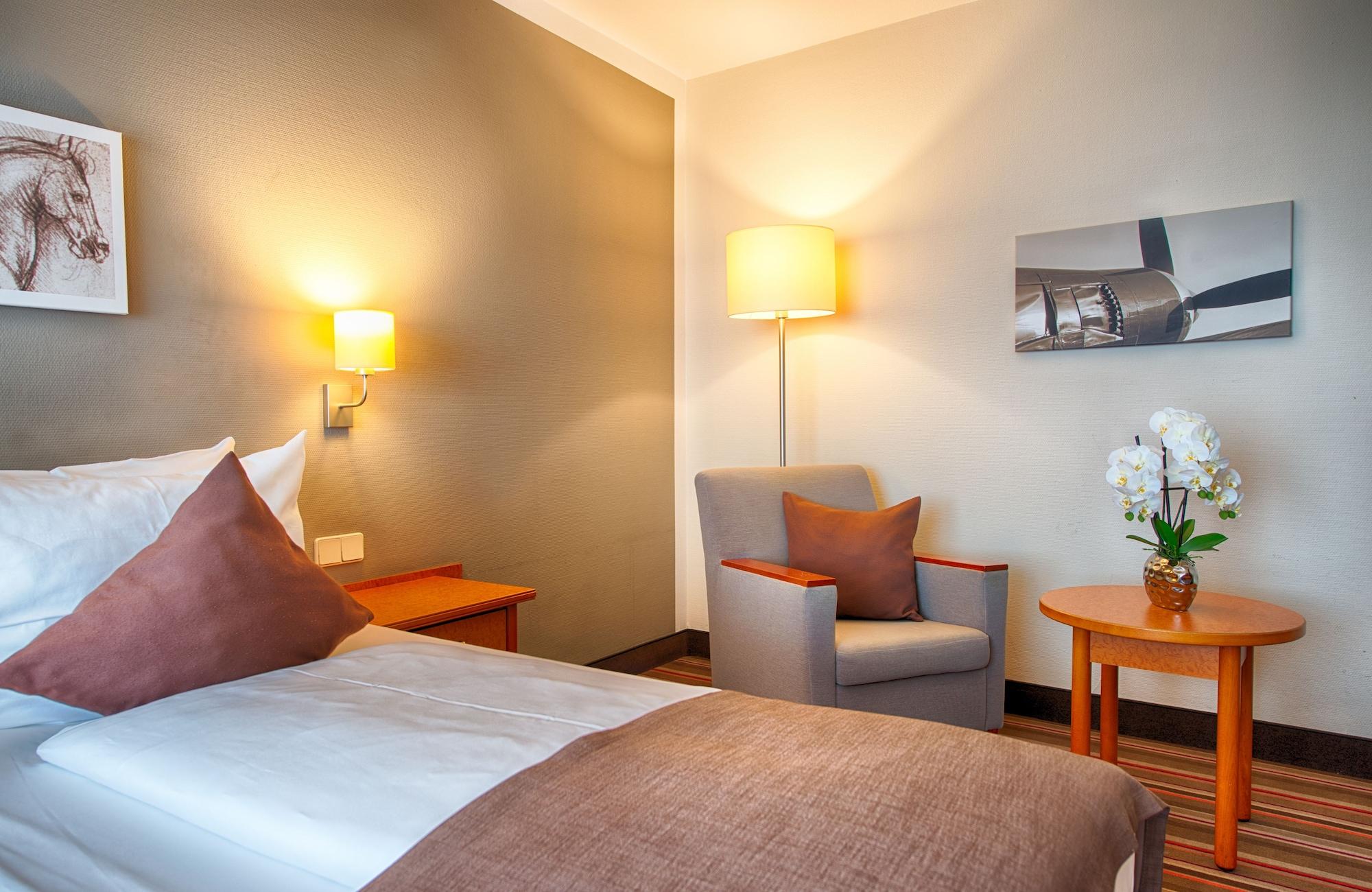 Leonardo Hotel Hamburg Airport Екстер'єр фото