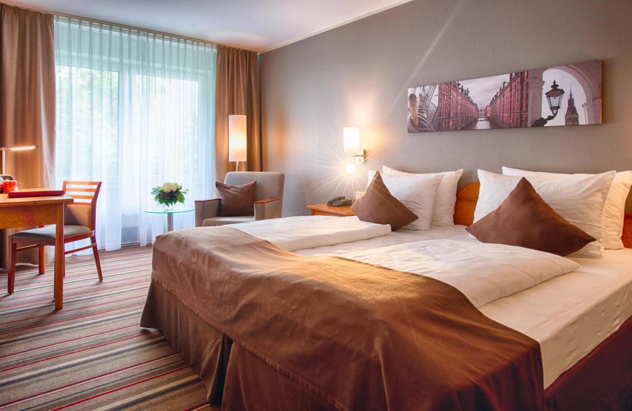 Leonardo Hotel Hamburg Airport Екстер'єр фото