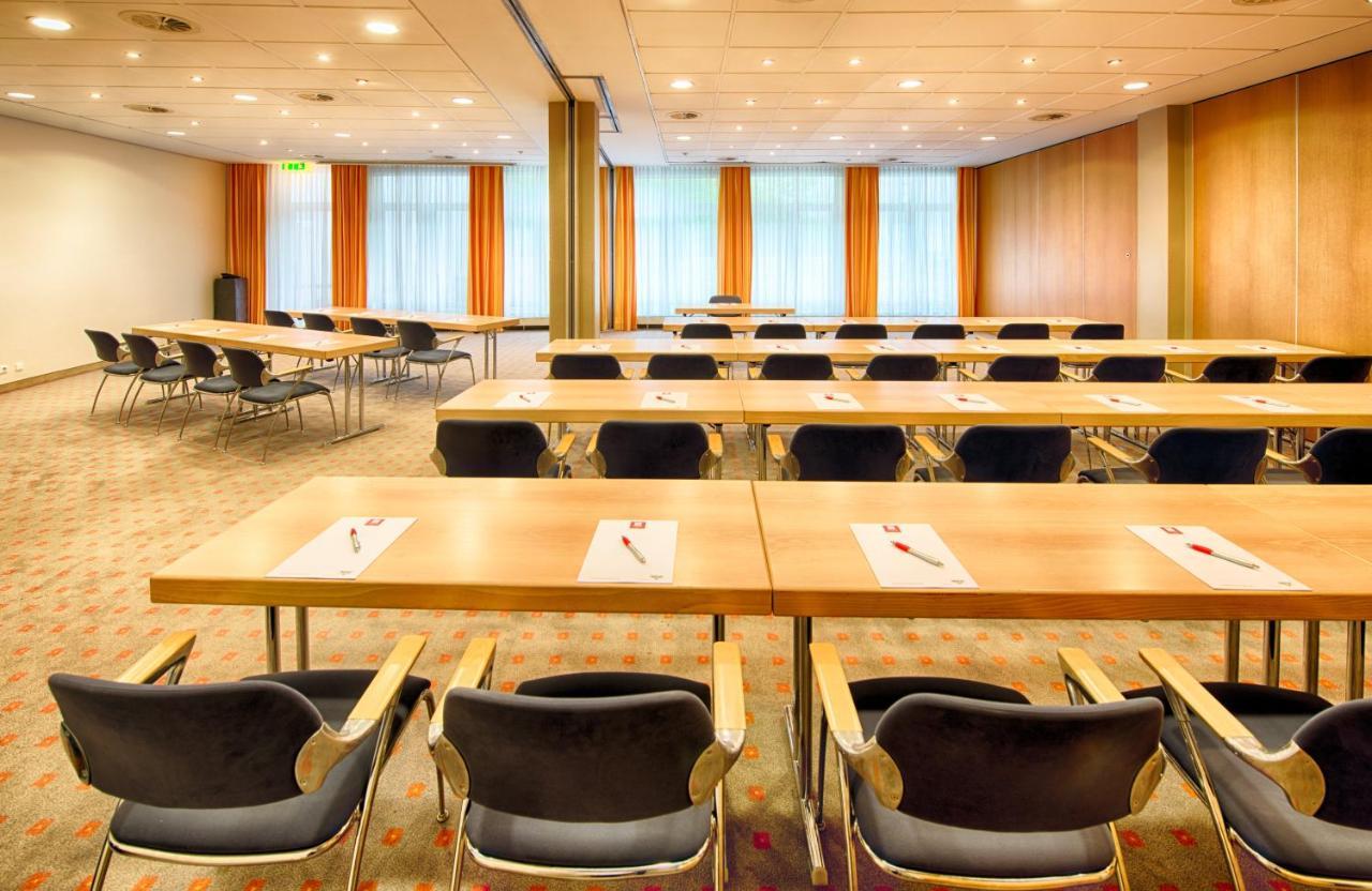 Leonardo Hotel Hamburg Airport Екстер'єр фото
