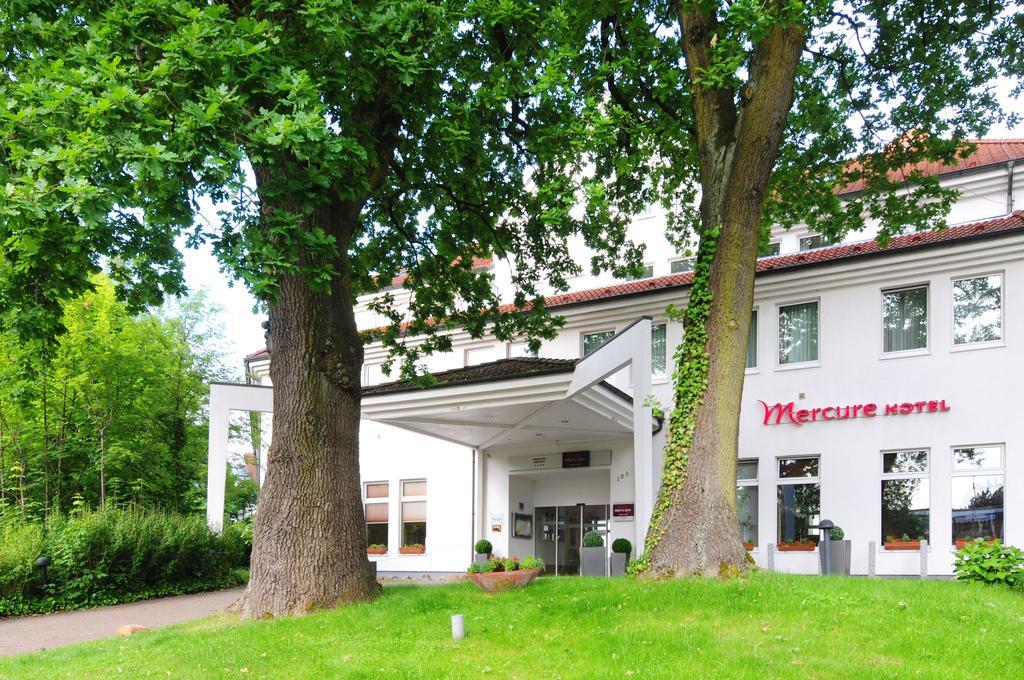 Leonardo Hotel Hamburg Airport Екстер'єр фото